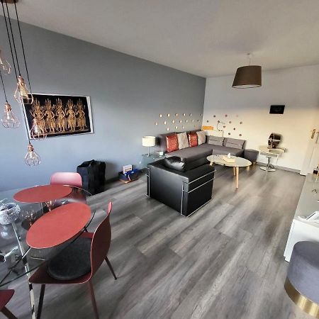 Tichnich Appartement - 2 Bedrooms - 1 Min Away From Train Station Annemasse Kültér fotó
