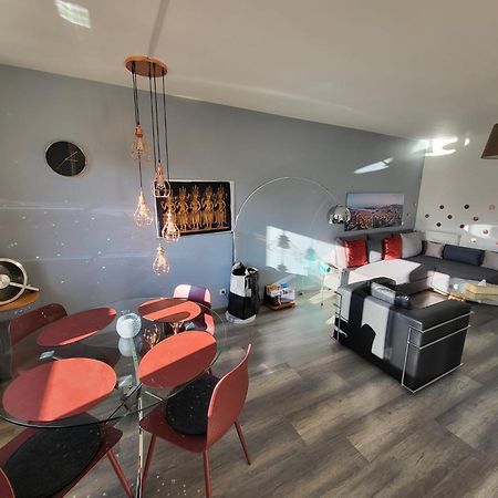 Tichnich Appartement - 2 Bedrooms - 1 Min Away From Train Station Annemasse Kültér fotó
